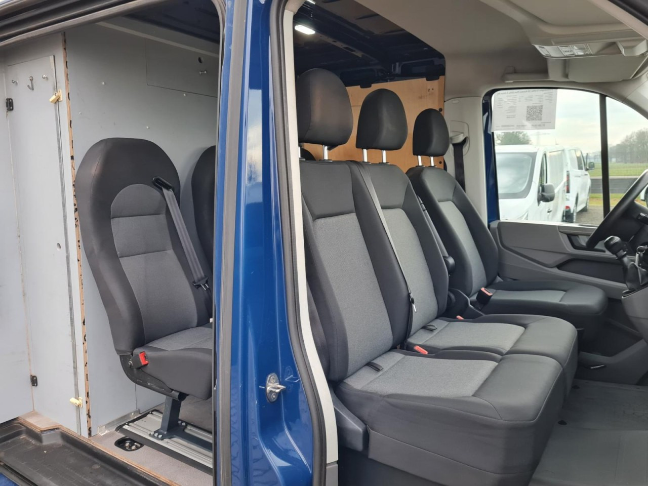 Volkswagen Crafter 35 Kasten Plus Doka mixto NAVI AHK 5-Sitze - Βαν, Διπλοκάμπινο ελαφρύ επαγγελματικό: φωτογραφία 5 Volkswagen Crafter 35 Kasten Plus Doka mixto NAVI AHK 5-Sitze - Βαν, Διπλοκάμπινο ελαφρύ επαγγελματικό: φωτογραφία 5