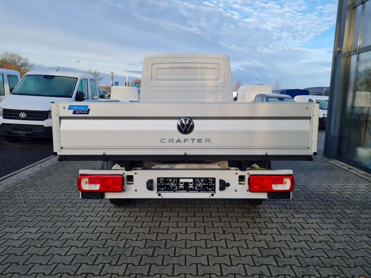 Volkswagen Crafter 35 Pritsche Doka TDI L4 KLIMA PDC TEMPOMAT - Μικρό φορτηγό με καρότσα, Διπλοκάμπινο ελαφρύ επαγγελματικό: φωτογραφία 5 Volkswagen Crafter 35 Pritsche Doka TDI L4 KLIMA PDC TEMPOMAT - Μικρό φορτηγό με καρότσα, Διπλοκάμπινο ελαφρύ επαγγελματικό: φωτογραφία 5