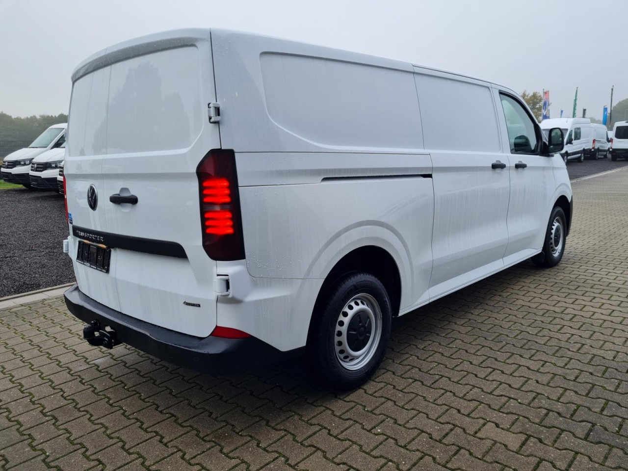 Volkswagen T7 Transporter Kasten TDI 4Motion LR L2H1 LED AUTOM. - Μικρό βαν: φωτογραφία 4 Volkswagen T7 Transporter Kasten TDI 4Motion LR L2H1 LED AUTOM. - Μικρό βαν: φωτογραφία 4