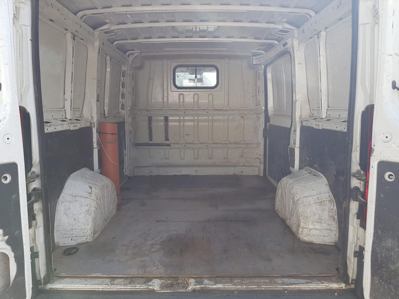 Fiat Ducato Kastenwagen 120 MULTIJET Radio+AHK 88... - Μικρό βαν: φωτογραφία 5 Fiat Ducato Kastenwagen 120 MULTIJET Radio+AHK 88... - Μικρό βαν: φωτογραφία 5