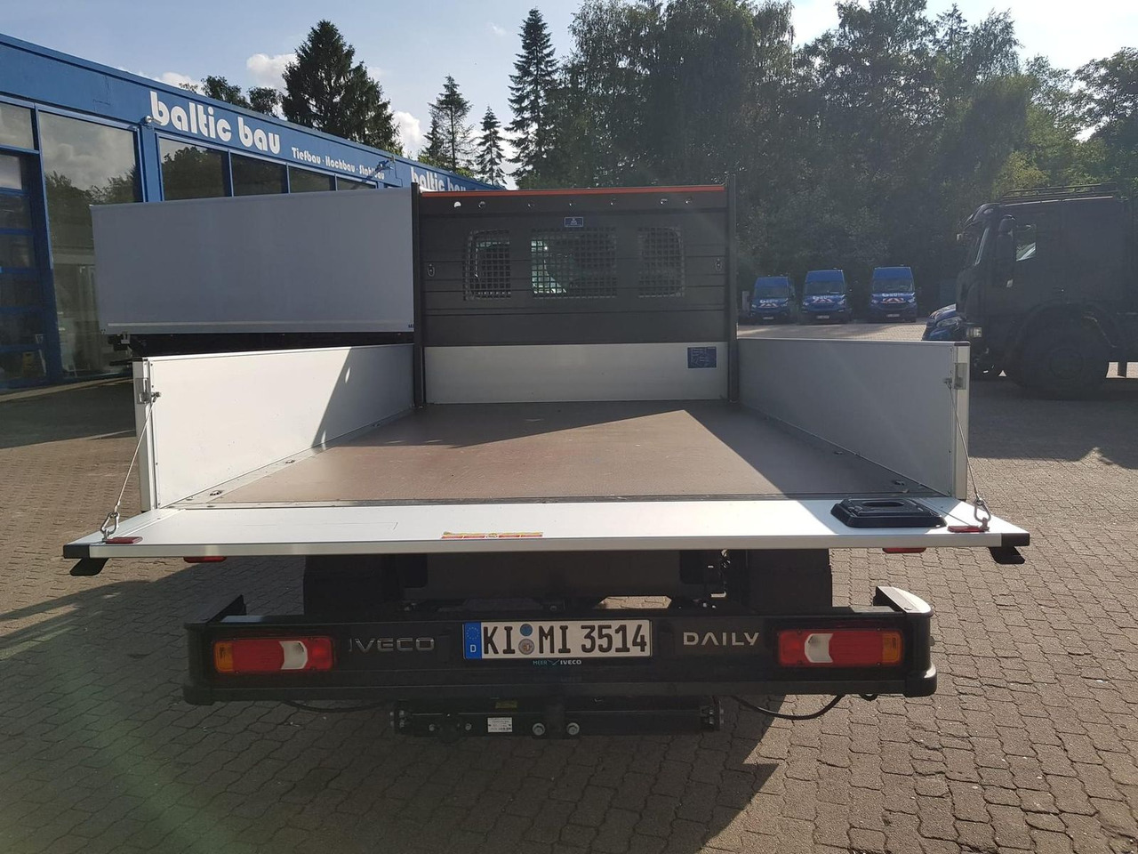 Iveco Daily 35S14HA8 Pritsche AHK 100 kW (136 PS),... - Μικρό φορτηγό με καρότσα: φωτογραφία 5 Iveco Daily 35S14HA8 Pritsche AHK 100 kW (136 PS),... - Μικρό φορτηγό με καρότσα: φωτογραφία 5