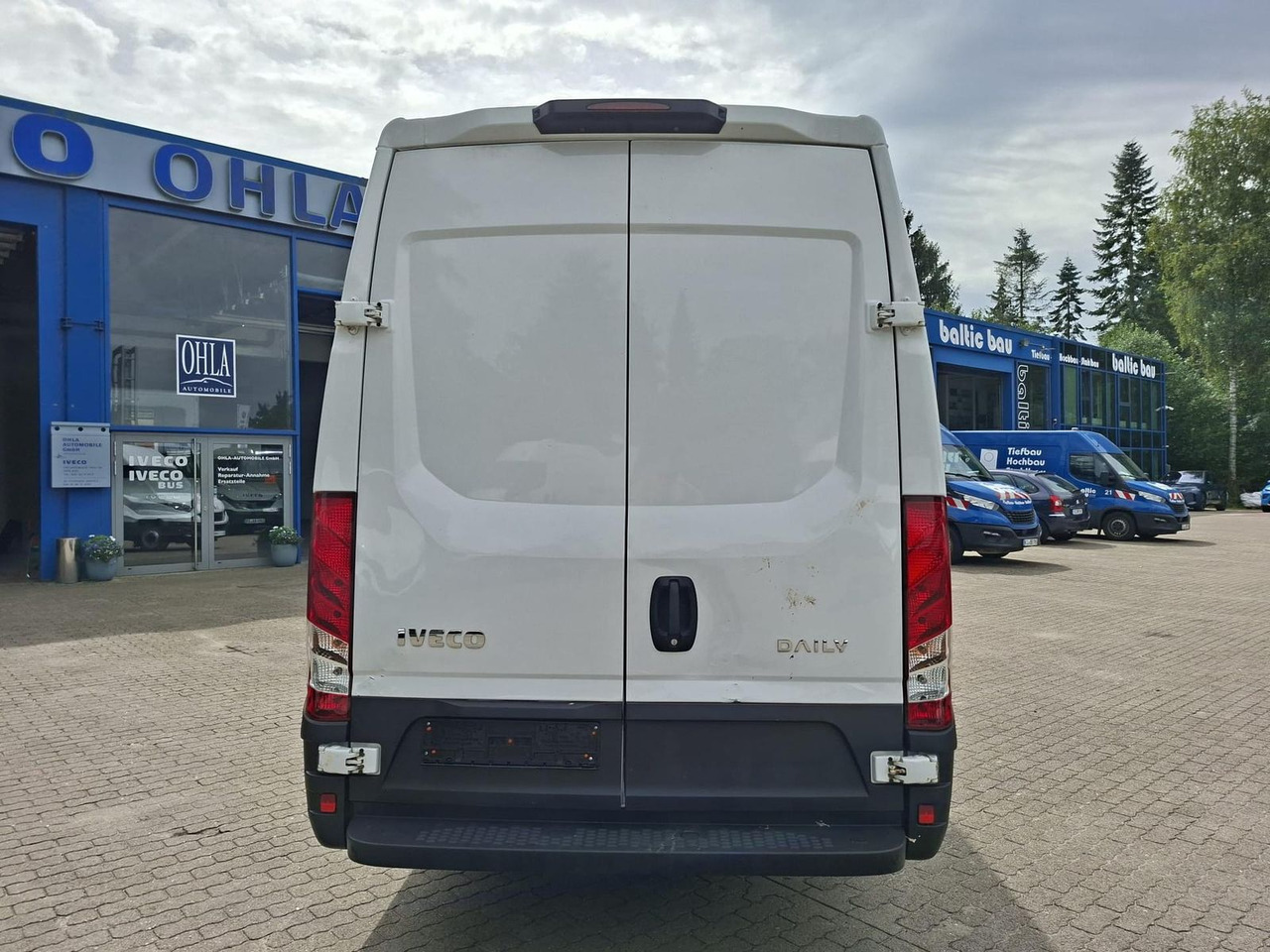 Iveco Daily 35S16A8V KLIMA*RADIO* - Βαν: φωτογραφία 4 Iveco Daily 35S16A8V KLIMA*RADIO* - Βαν: φωτογραφία 4