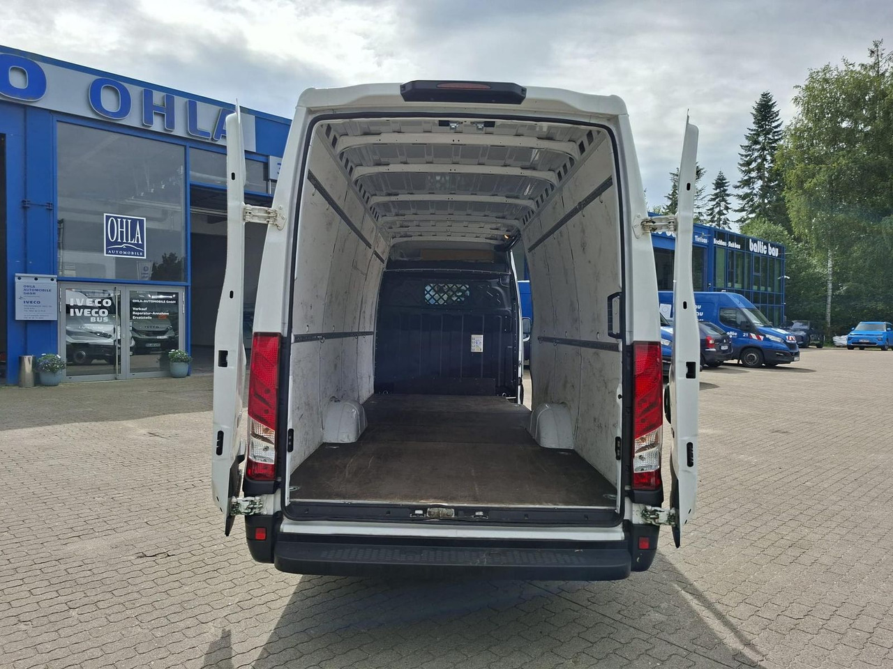 Iveco Daily 35S16A8V KLIMA*RADIO* - Βαν: φωτογραφία 5 Iveco Daily 35S16A8V KLIMA*RADIO* - Βαν: φωτογραφία 5