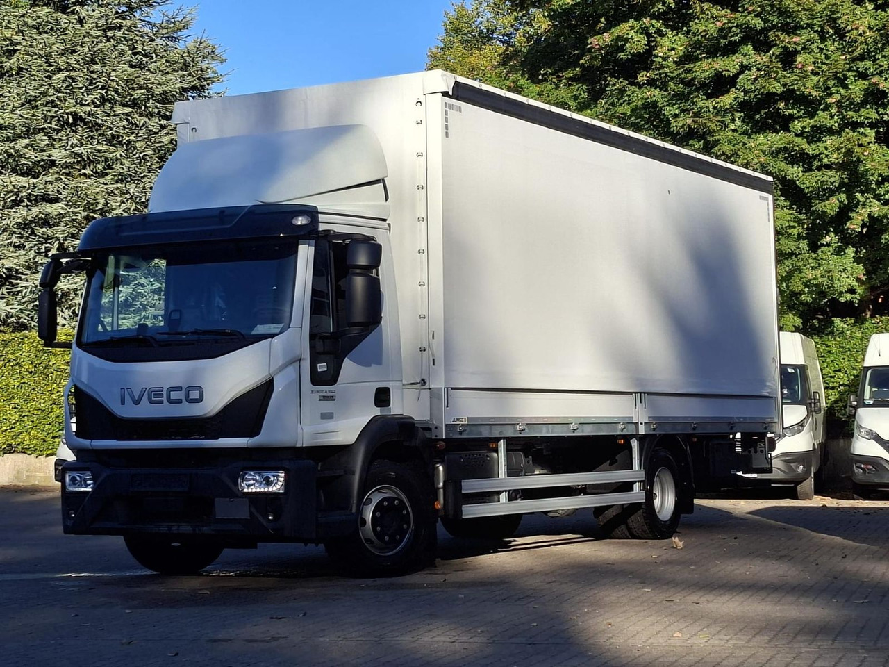 Iveco Eurocargo ML120E25/P JUNGE Schiebeplane LBW 1... - Φορτηγό μουσαμάς: φωτογραφία 1 Iveco Eurocargo ML120E25/P JUNGE Schiebeplane LBW 1... - Φορτηγό μουσαμάς: φωτογραφία 1
