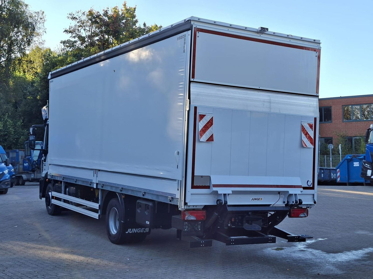 Iveco ML120E25/P JUNGE Schiebeplane LBW 1,5t AHK 18... - Φορτηγό: φωτογραφία 4 Iveco ML120E25/P JUNGE Schiebeplane LBW 1,5t AHK 18... - Φορτηγό: φωτογραφία 4