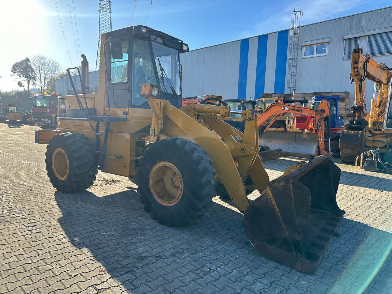 Komatsu WA200 Radlader - Ελαστιχοφόρος φορτωτής: φωτογραφία 3 Komatsu WA200 Radlader - Ελαστιχοφόρος φορτωτής: φωτογραφία 3