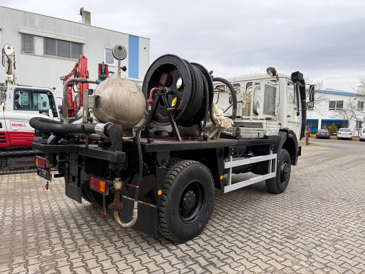 MErcedes-Benz 1928 NG V8 4x4 Uraca Hochdruckpumpe KD412 - Κοινοτικο όχημα/ Ειδικό όχημα, Φορτηγό: φωτογραφία 4 MErcedes-Benz 1928 NG V8 4x4 Uraca Hochdruckpumpe KD412 - Κοινοτικο όχημα/ Ειδικό όχημα, Φορτηγό: φωτογραφία 4