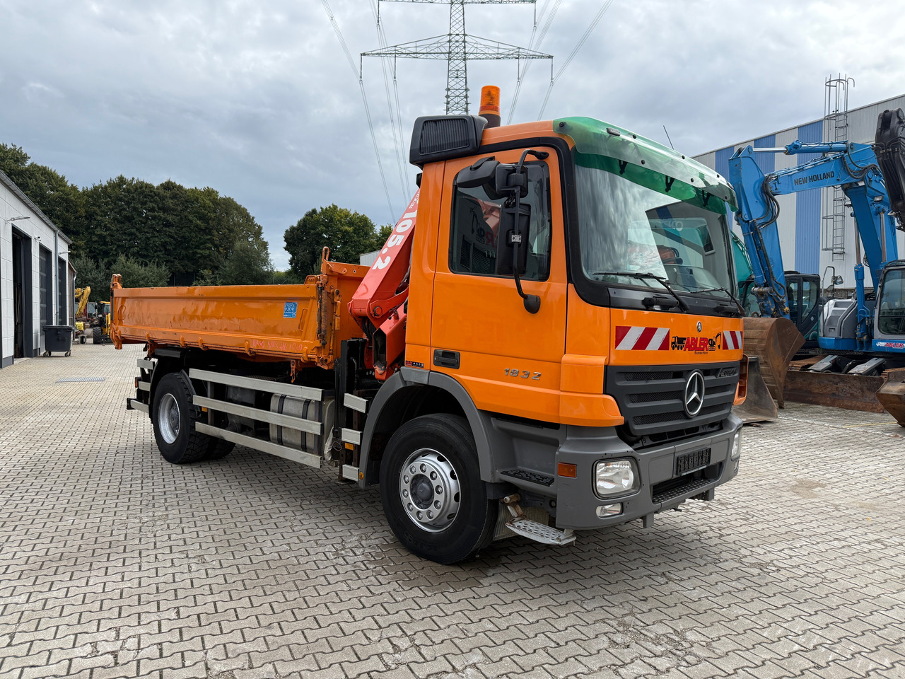 Mercedes-Benz 1832 Actros MP2 3-Seiten-Kipper mit Kran + Funk - Φορτηγό ανατρεπόμενο, Φορτηγό με γερανό: φωτογραφία 3 Mercedes-Benz 1832 Actros MP2 3-Seiten-Kipper mit Kran + Funk - Φορτηγό ανατρεπόμενο, Φορτηγό με γερανό: φωτογραφία 3