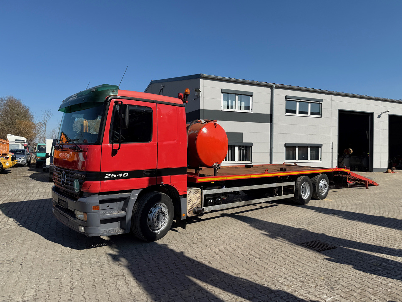 Mercedes-Benz 2540 Actros MP1 Baumaschinentrnasporter - Φορτηγό: φωτογραφία 4 Mercedes-Benz 2540 Actros MP1 Baumaschinentrnasporter - Φορτηγό: φωτογραφία 4