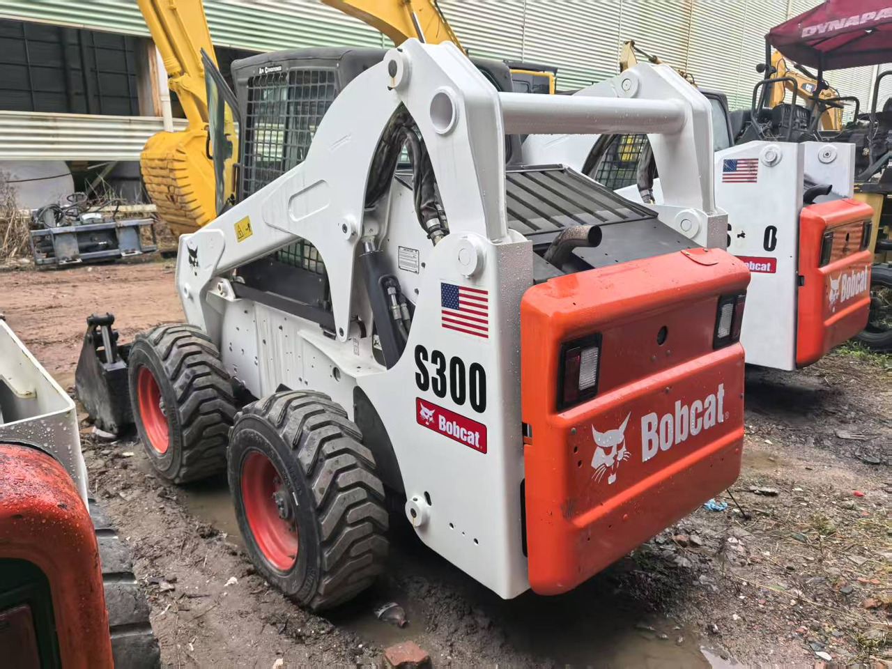 Bobcat S300 - Φορτωτής πλάγιας ολίσθησης: φωτογραφία 2 Bobcat S300 - Φορτωτής πλάγιας ολίσθησης: φωτογραφία 2