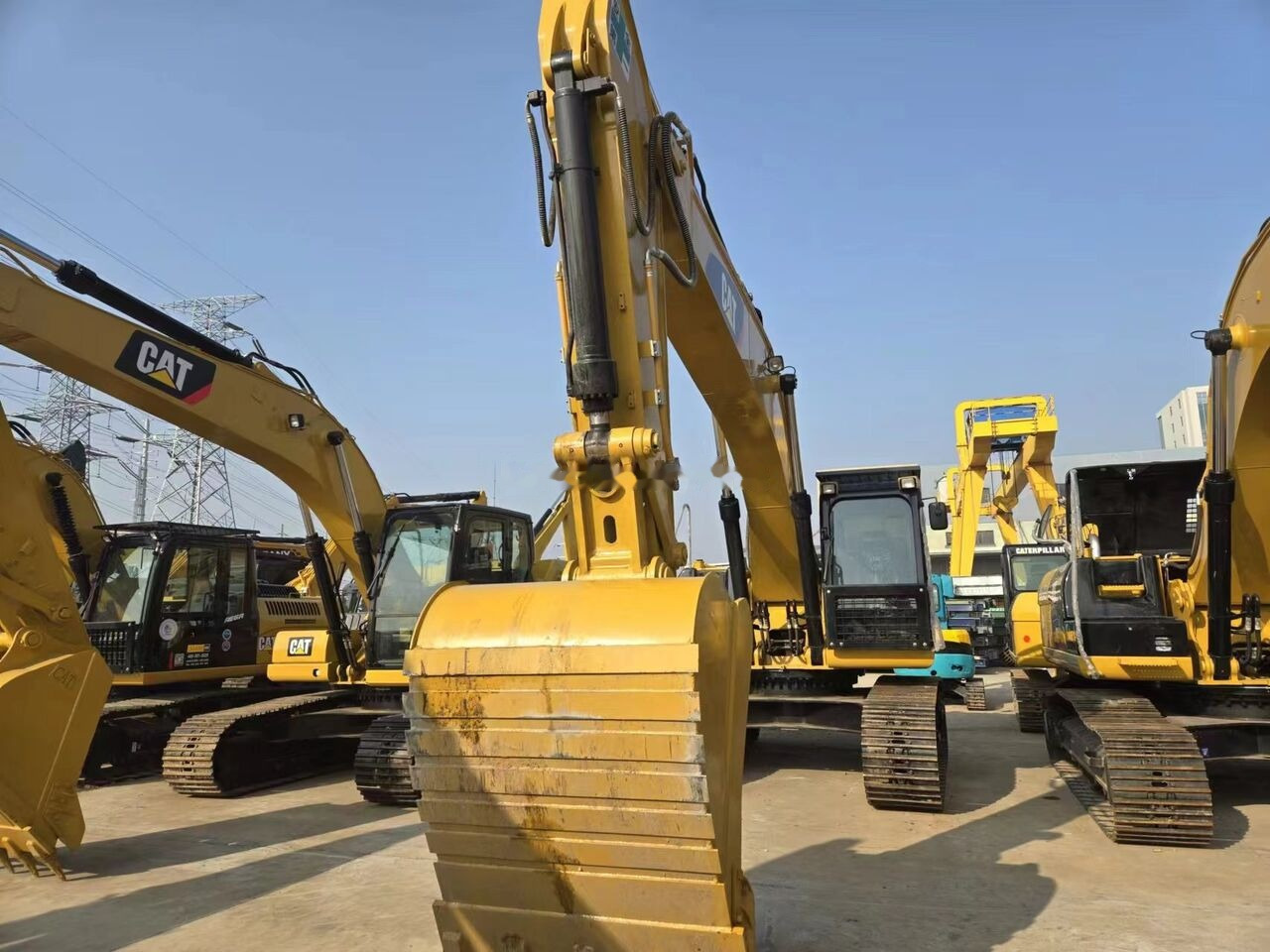 Caterpillar 330D2L - Ερπυστριοφόρος εκσκαφέας: φωτογραφία 3 Caterpillar 330D2L - Ερπυστριοφόρος εκσκαφέας: φωτογραφία 3
