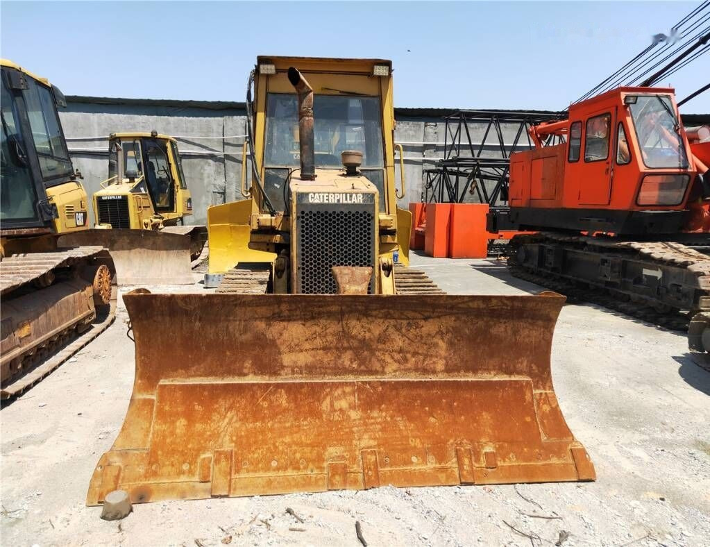 Caterpillar D 4 C - Μπουλντόζα: φωτογραφία 4 Caterpillar D 4 C - Μπουλντόζα: φωτογραφία 4