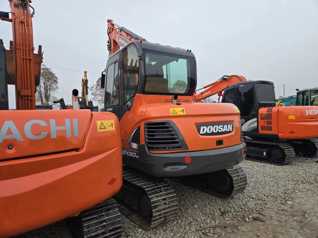 Doosan DX60-9 - Ερπυστριοφόρος εκσκαφέας: φωτογραφία 3 Doosan DX60-9 - Ερπυστριοφόρος εκσκαφέας: φωτογραφία 3