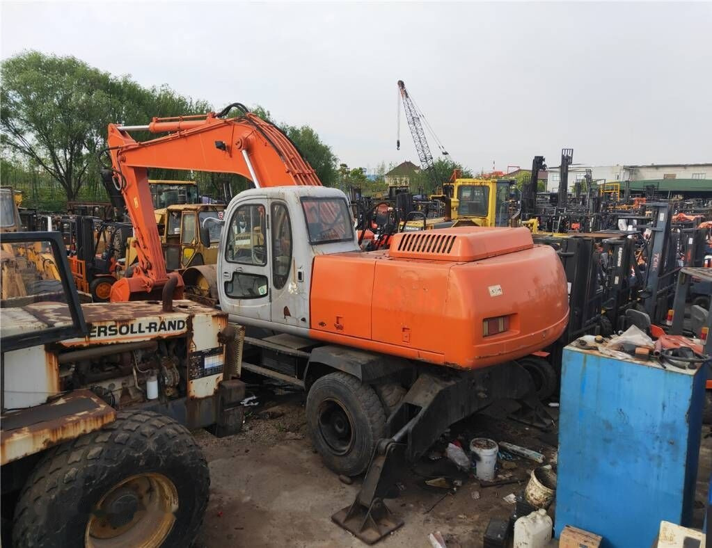 Hitachi ZX160WD - Τροχοφόρος εκσκαφέας: φωτογραφία 5 Hitachi ZX160WD - Τροχοφόρος εκσκαφέας: φωτογραφία 5