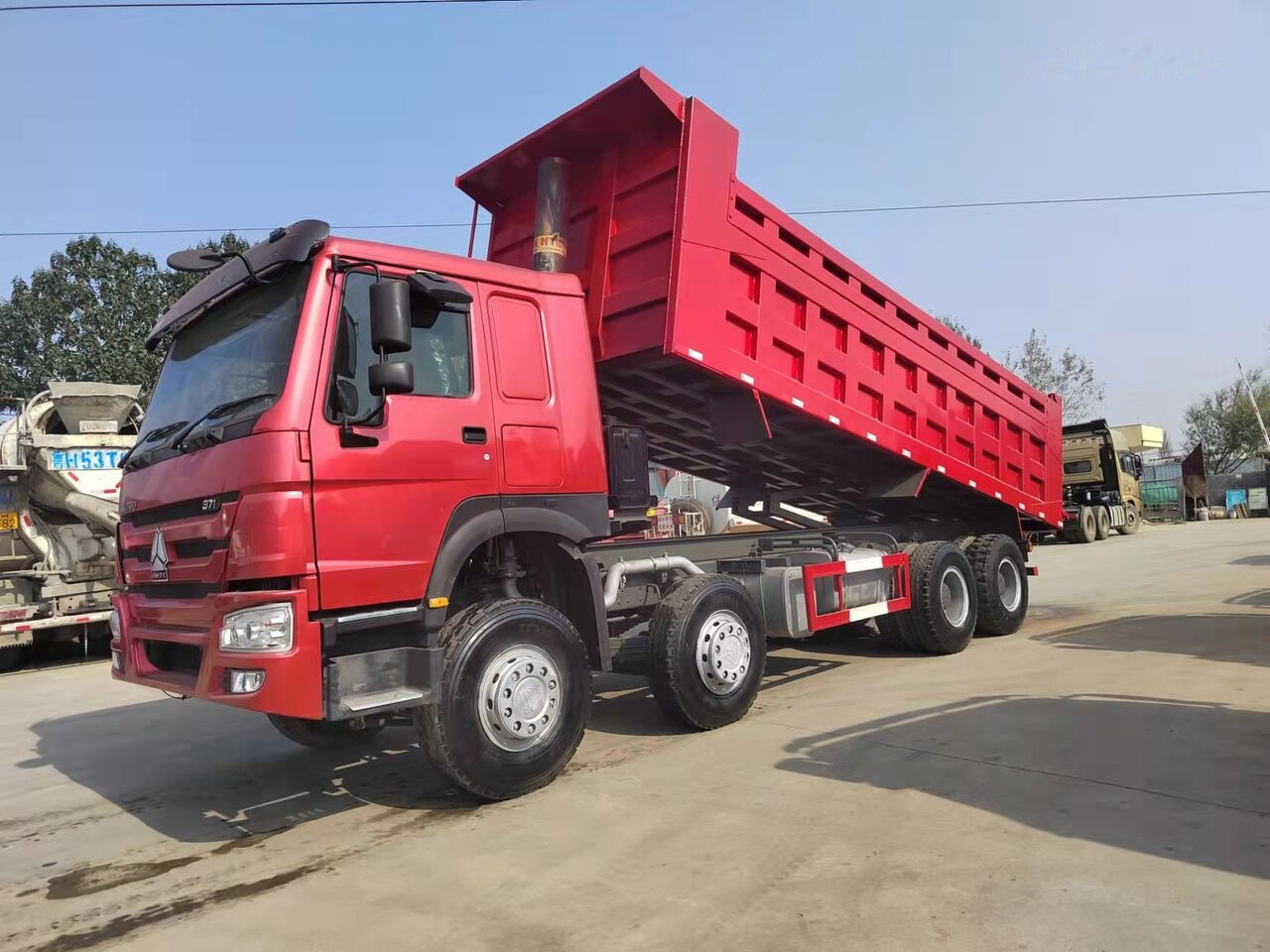 Howo Drive 371 - Φορτηγό ανατρεπόμενο: φωτογραφία 1 Howo Drive 371 - Φορτηγό ανατρεπόμενο: φωτογραφία 1