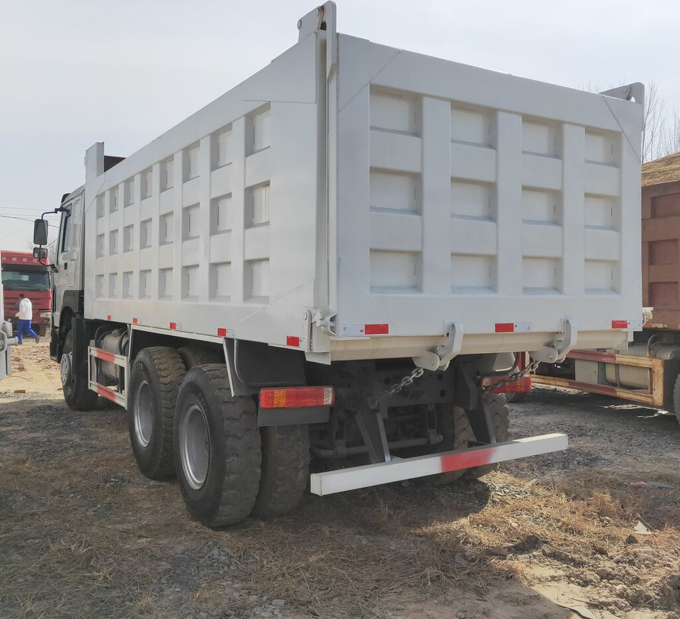 Howo - Φορτηγό ανατρεπόμενο: φωτογραφία 4 Howo - Φορτηγό ανατρεπόμενο: φωτογραφία 4