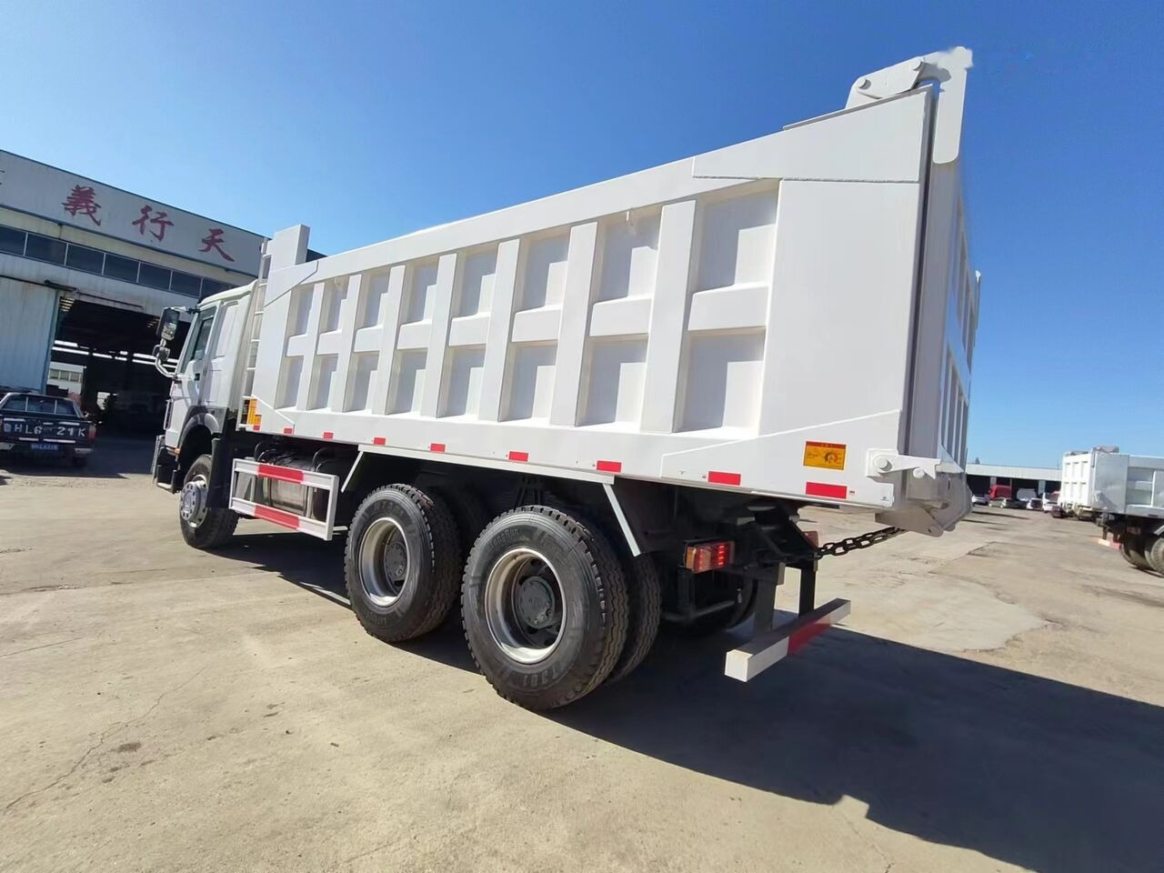 Howo - Φορτηγό ανατρεπόμενο: φωτογραφία 5 Howo - Φορτηγό ανατρεπόμενο: φωτογραφία 5