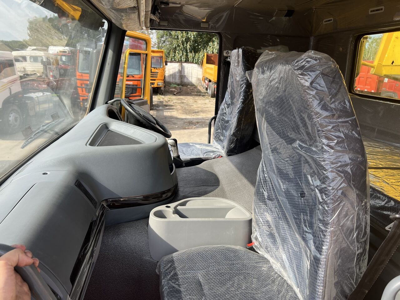 Howo - Φορτηγό ανατρεπόμενο: φωτογραφία 2 Howo - Φορτηγό ανατρεπόμενο: φωτογραφία 2