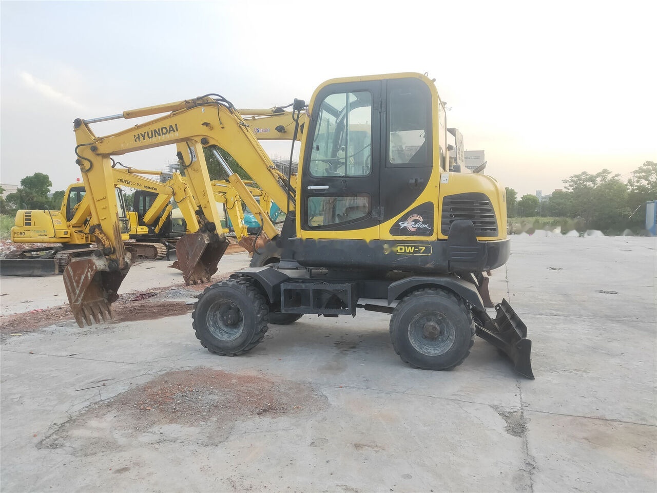Hyundai R60W-7 - Τροχοφόρος εκσκαφέας: φωτογραφία 5 Hyundai R60W-7 - Τροχοφόρος εκσκαφέας: φωτογραφία 5