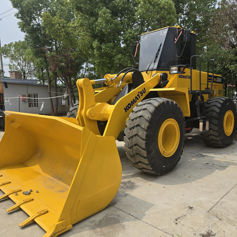 KOMATSU WA380 - Ελαστιχοφόρος φορτωτής: φωτογραφία 5 KOMATSU WA380 - Ελαστιχοφόρος φορτωτής: φωτογραφία 5