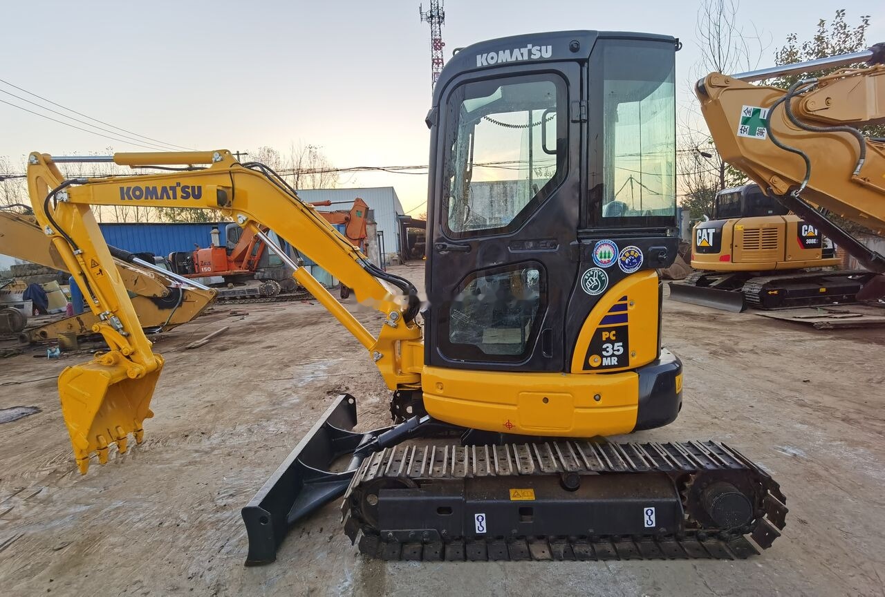 Komatsu PC35MR - Ερπυστριοφόρος εκσκαφέας: φωτογραφία 5 Komatsu PC35MR - Ερπυστριοφόρος εκσκαφέας: φωτογραφία 5