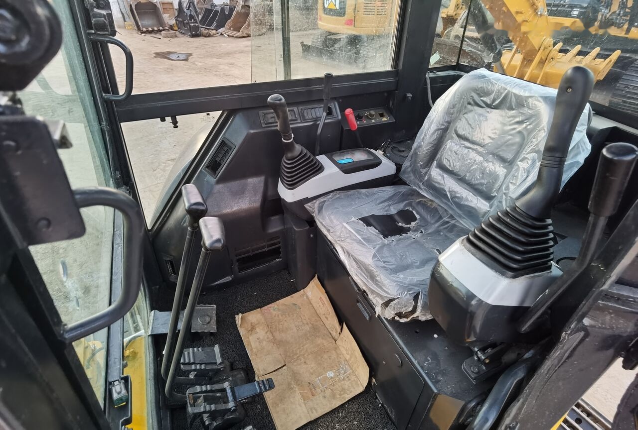 Komatsu PC35MR - Ερπυστριοφόρος εκσκαφέας: φωτογραφία 1 Komatsu PC35MR - Ερπυστριοφόρος εκσκαφέας: φωτογραφία 1