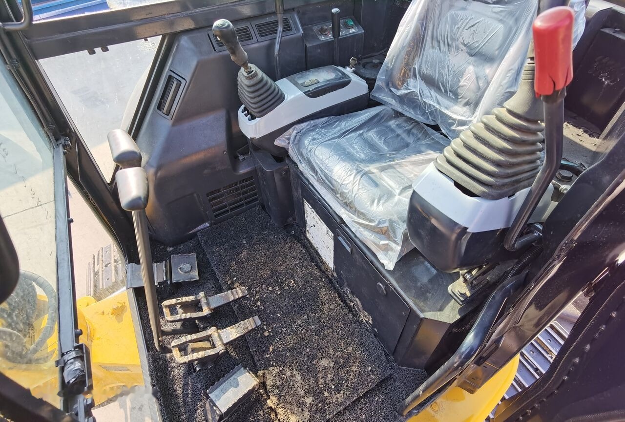 Komatsu PC35MR - Μίνι εκσκαφέας: φωτογραφία 2 Komatsu PC35MR - Μίνι εκσκαφέας: φωτογραφία 2