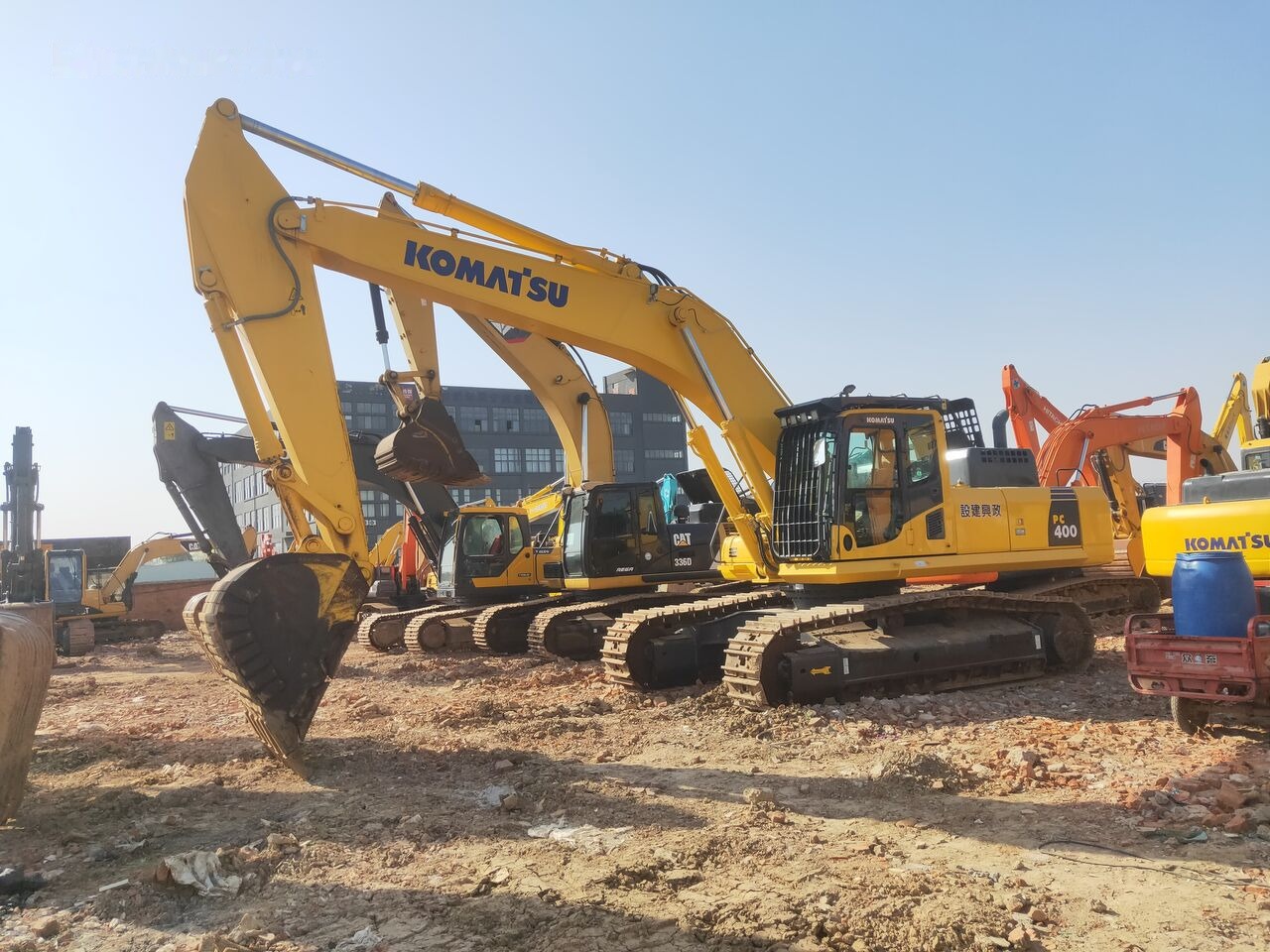 Komatsu PC400-8 - Ερπυστριοφόρος εκσκαφέας: φωτογραφία 5 Komatsu PC400-8 - Ερπυστριοφόρος εκσκαφέας: φωτογραφία 5