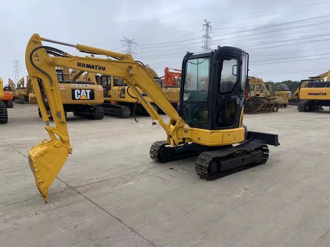Komatsu Quasi-New PC35MR - Μίνι εκσκαφέας: φωτογραφία 2 Komatsu Quasi-New PC35MR - Μίνι εκσκαφέας: φωτογραφία 2