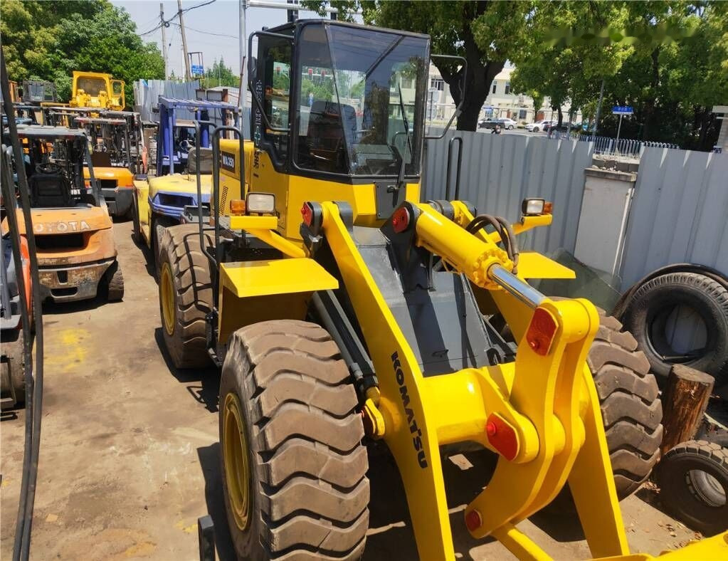 Komatsu WA350 - Ελαστιχοφόρος φορτωτής: φωτογραφία 2 Komatsu WA350 - Ελαστιχοφόρος φορτωτής: φωτογραφία 2