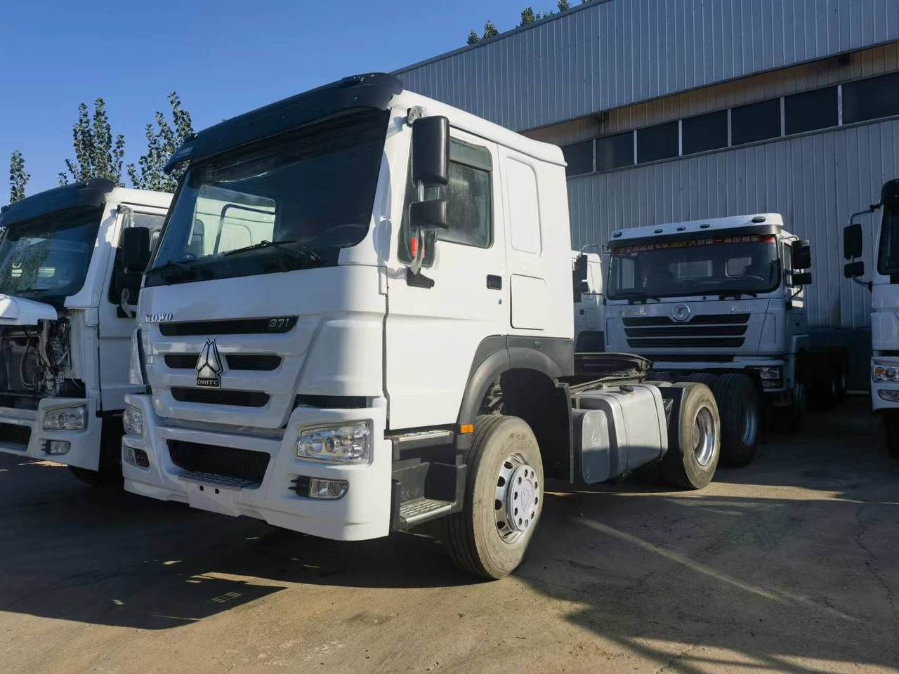 Sinotruk HOWO 371 Tractor - Τράκτορας: φωτογραφία 1 Sinotruk HOWO 371 Tractor - Τράκτορας: φωτογραφία 1