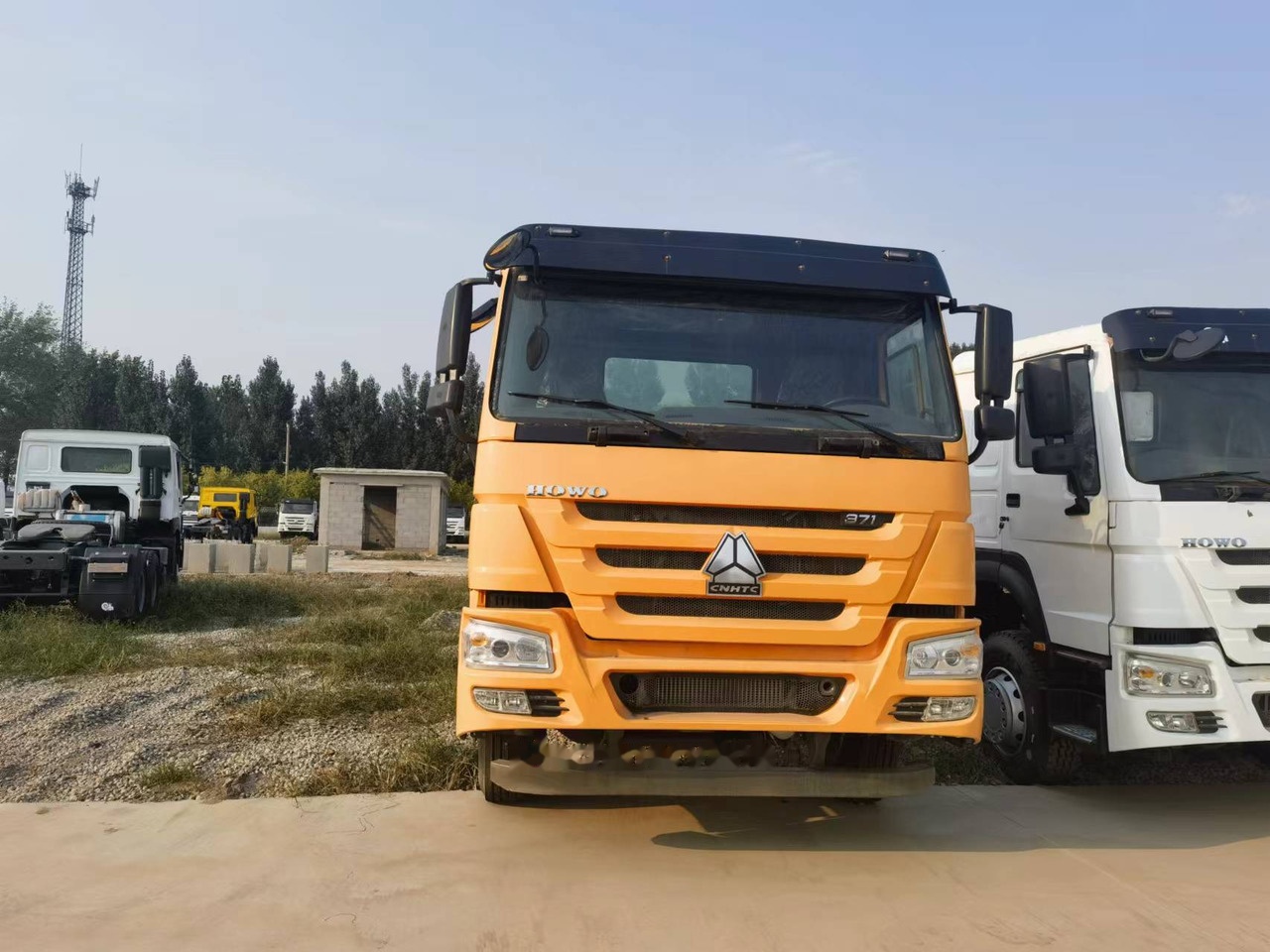 Sinotruk HOWO 371 Tractor - Τράκτορας: φωτογραφία 1 Sinotruk HOWO 371 Tractor - Τράκτορας: φωτογραφία 1