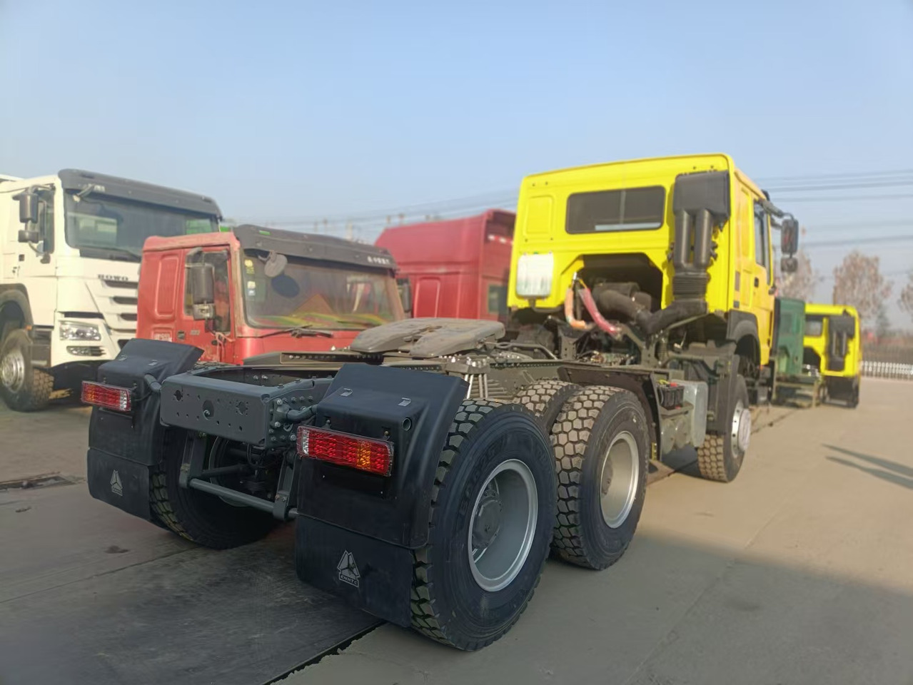 Sinotruk HOWO 430 6*4 Tractor - Τράκτορας: φωτογραφία 2 Sinotruk HOWO 430 6*4 Tractor - Τράκτορας: φωτογραφία 2