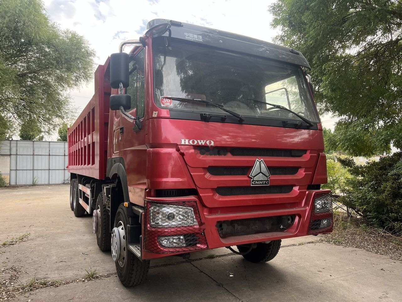 Sinotruk HOWO 8*4 Dump truck - Φορτηγό ανατρεπόμενο: φωτογραφία 1 Sinotruk HOWO 8*4 Dump truck - Φορτηγό ανατρεπόμενο: φωτογραφία 1