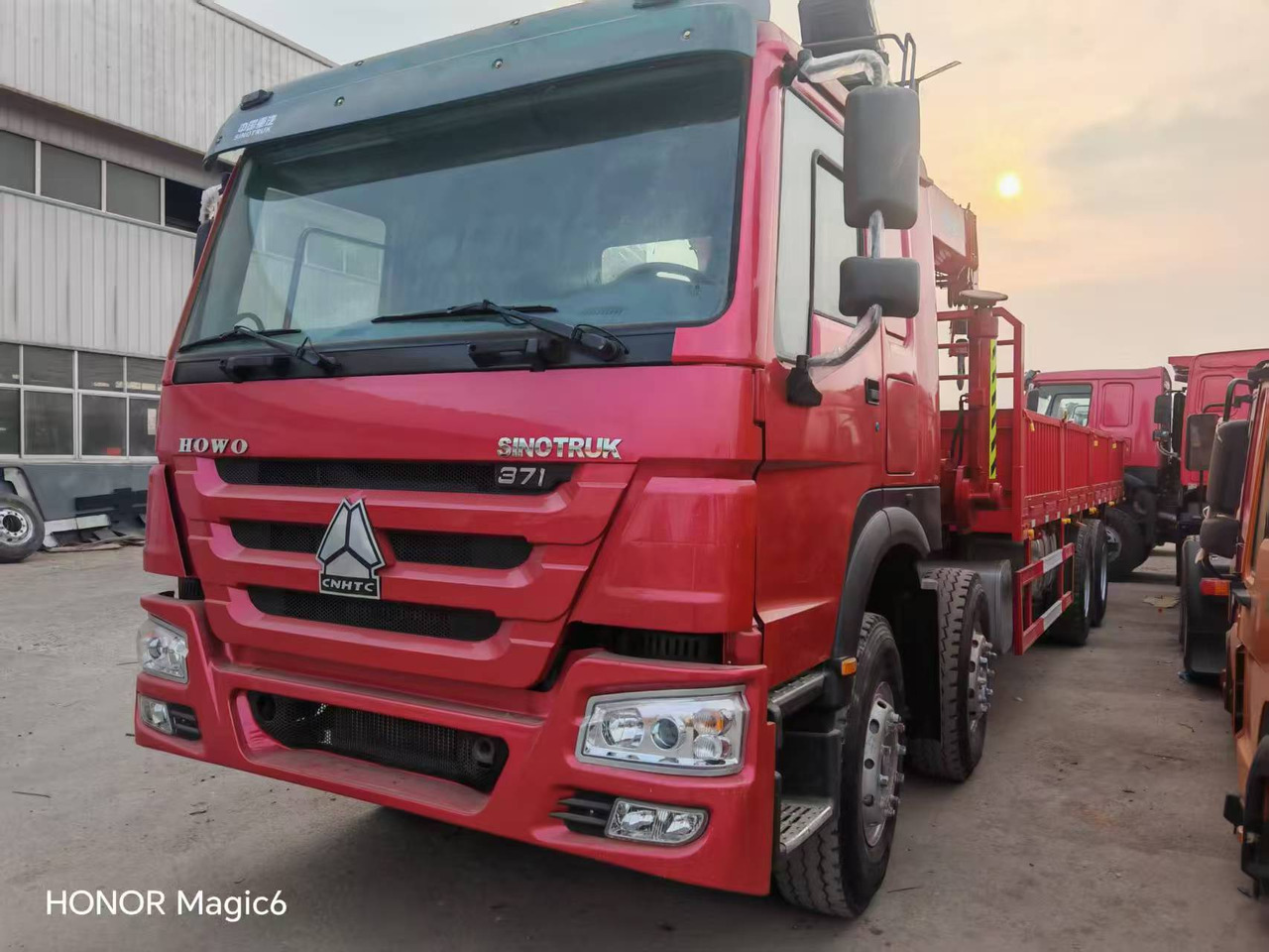 Sinotruk HOWO 8*4 Mobile crane - Τηλεσκοπικός γερανός: φωτογραφία 3 Sinotruk HOWO 8*4 Mobile crane - Τηλεσκοπικός γερανός: φωτογραφία 3