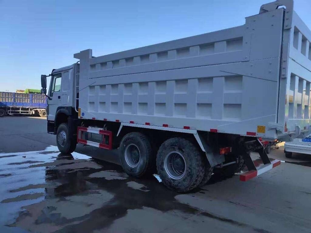 Sinotruk Howo - Φορτηγό ανατρεπόμενο: φωτογραφία 2 Sinotruk Howo - Φορτηγό ανατρεπόμενο: φωτογραφία 2
