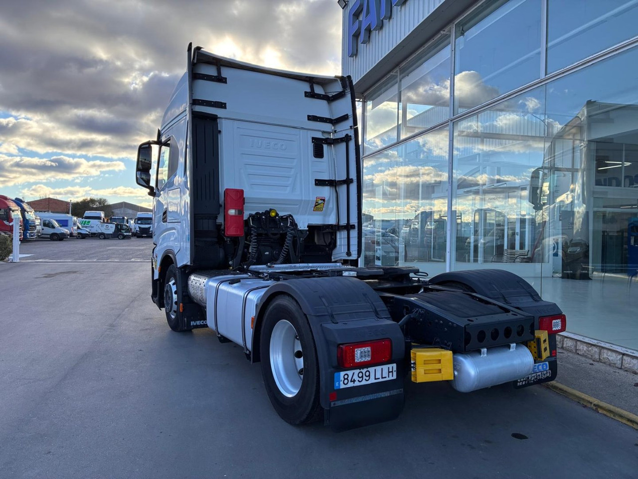 Cabeza Tractora IVECO 460 AUTOMATICO INTARDER ADR - Τράκτορας: φωτογραφία 4 Cabeza Tractora IVECO 460 AUTOMATICO INTARDER ADR - Τράκτορας: φωτογραφία 4