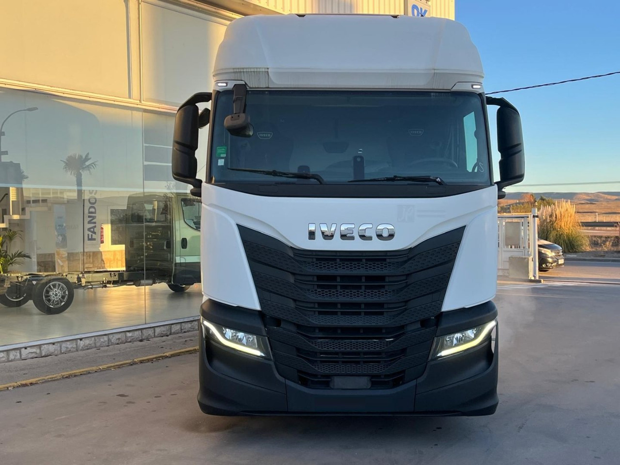 Cabeza Tractora IVECO 480 AUTOMATICO CON INTARDER - Τράκτορας: φωτογραφία 2 Cabeza Tractora IVECO 480 AUTOMATICO CON INTARDER - Τράκτορας: φωτογραφία 2