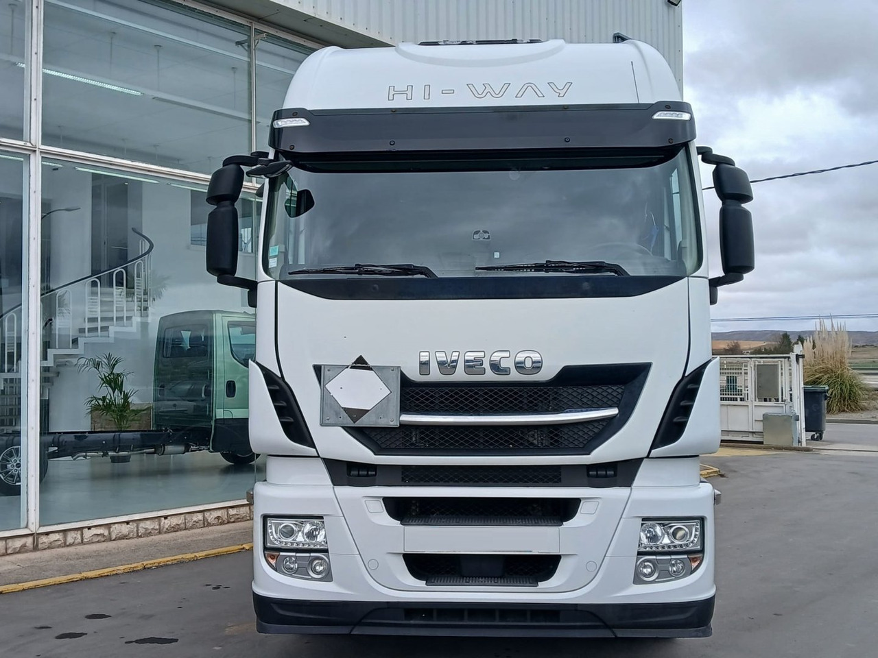 Cabeza Tractora IVECO 480 AUTOMATICO CON INTARDER - Τράκτορας: φωτογραφία 2 Cabeza Tractora IVECO 480 AUTOMATICO CON INTARDER - Τράκτορας: φωτογραφία 2
