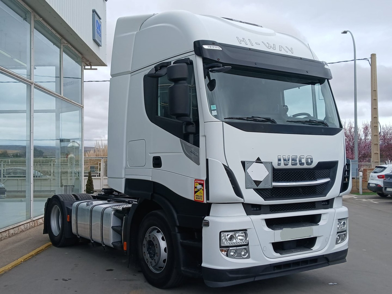 Cabeza Tractora IVECO 480 AUTOMATICO CON INTARDER - Τράκτορας: φωτογραφία 3 Cabeza Tractora IVECO 480 AUTOMATICO CON INTARDER - Τράκτορας: φωτογραφία 3