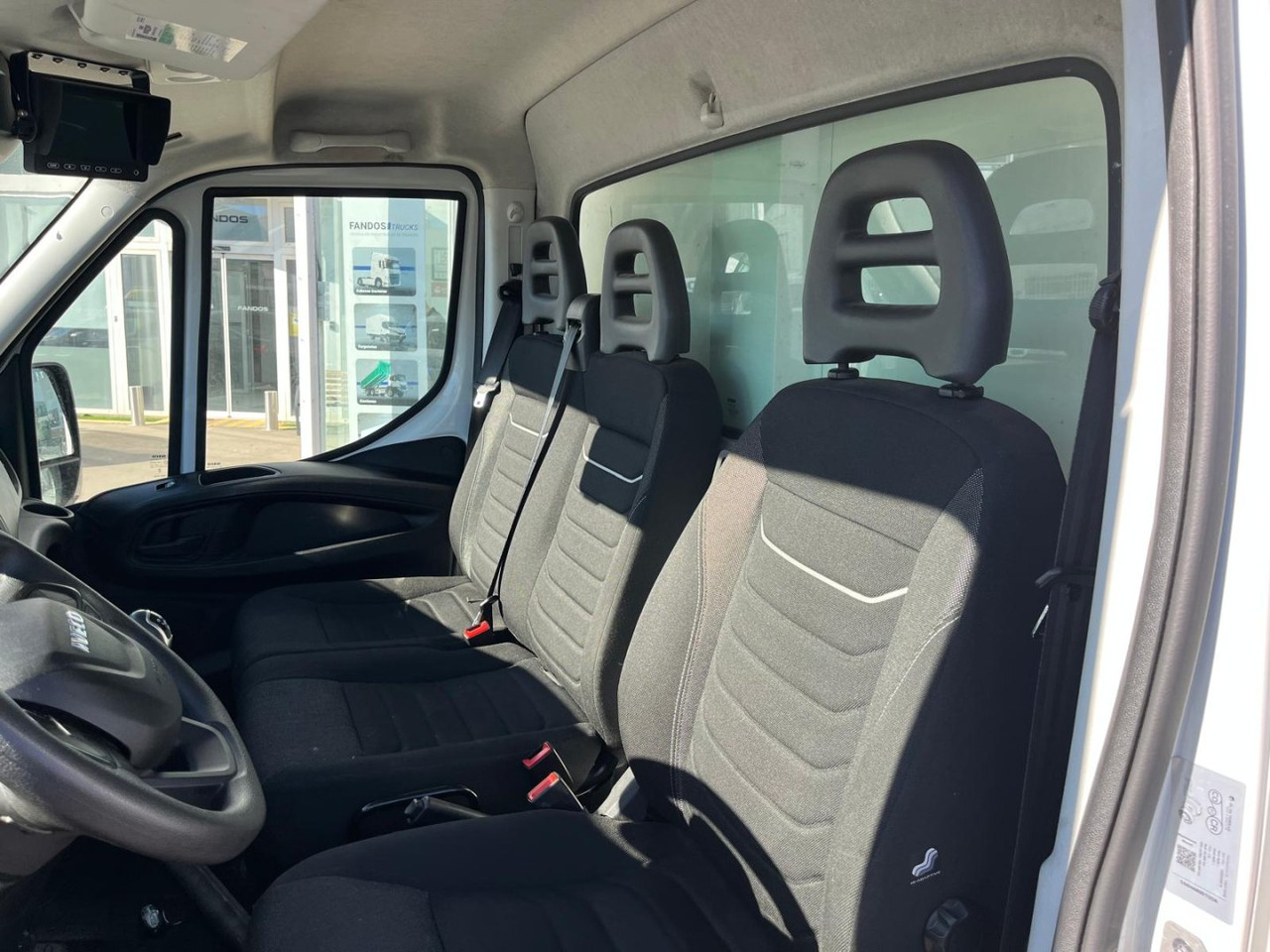 Frigorífico IVECO 35C16 3.0 FRIGORIFICA - Επαγγελματικό αυτοκίνητο ψυγείο: φωτογραφία 5 Frigorífico IVECO 35C16 3.0 FRIGORIFICA - Επαγγελματικό αυτοκίνητο ψυγείο: φωτογραφία 5