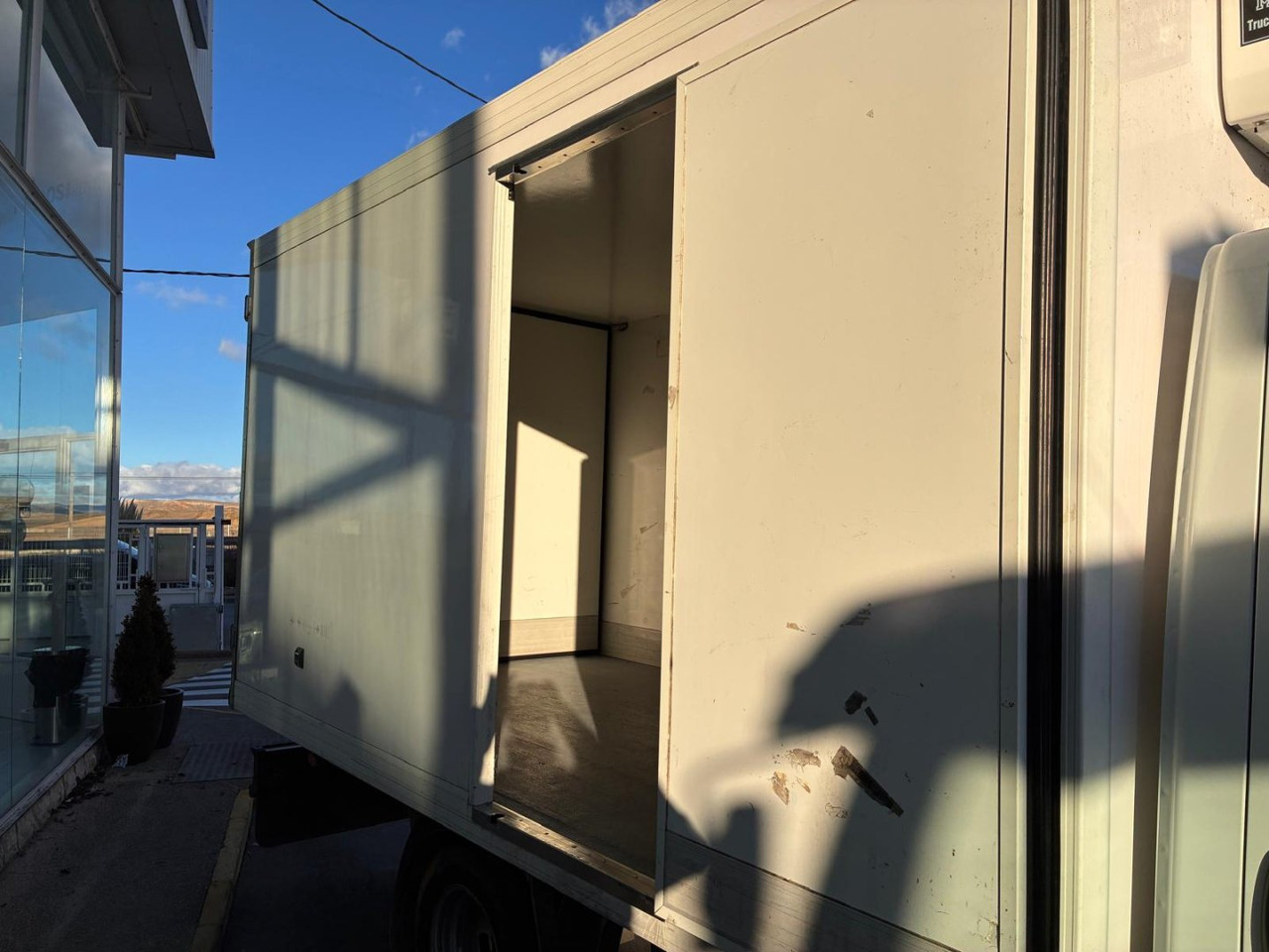 Frigorífico IVECO 35C16 3.0 FRIGORIFICA - Επαγγελματικό αυτοκίνητο ψυγείο: φωτογραφία 4 Frigorífico IVECO 35C16 3.0 FRIGORIFICA - Επαγγελματικό αυτοκίνητο ψυγείο: φωτογραφία 4