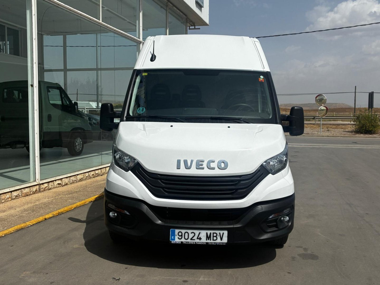 Furgón IVECO 35S14 V 12m3 - Βαν: φωτογραφία 2 Furgón IVECO 35S14 V 12m3 - Βαν: φωτογραφία 2