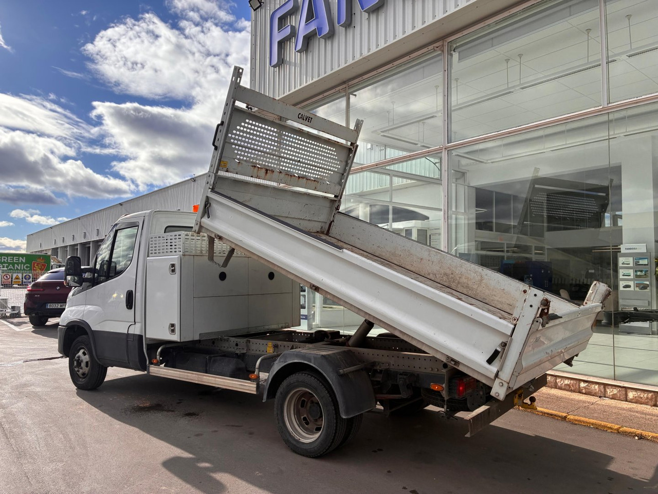 Volquete/Dumper IVECO 35C14 CAJA BASCULANTE - Όχημα με ανατρεπομενη καροτσα: φωτογραφία 4 Volquete/Dumper IVECO 35C14 CAJA BASCULANTE - Όχημα με ανατρεπομενη καροτσα: φωτογραφία 4