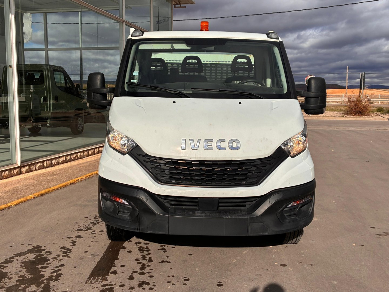Volquete/Dumper IVECO 35C14 CAJA BASCULANTE - Όχημα με ανατρεπομενη καροτσα: φωτογραφία 2 Volquete/Dumper IVECO 35C14 CAJA BASCULANTE - Όχημα με ανατρεπομενη καροτσα: φωτογραφία 2
