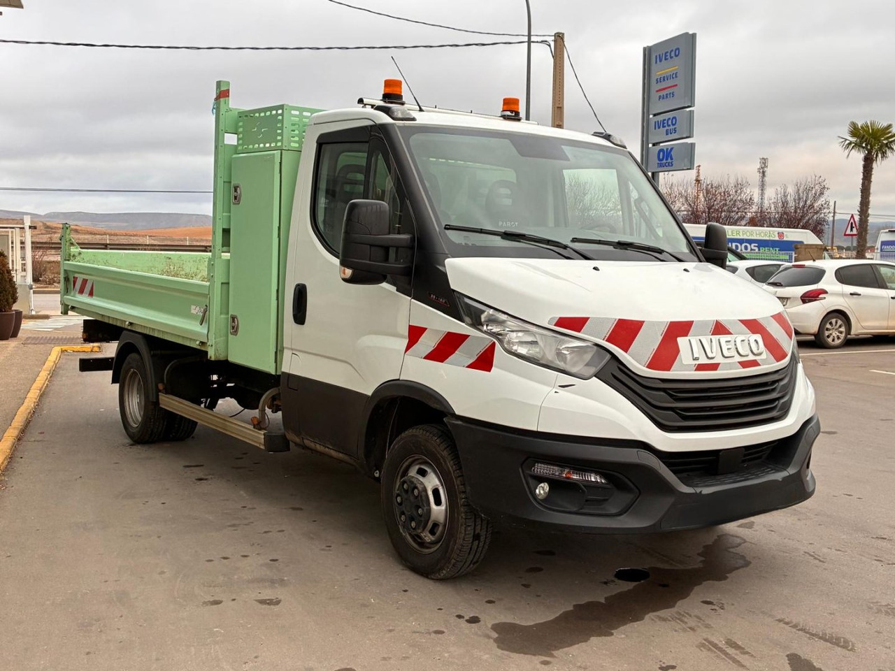 Volquete/Dumper IVECO 35C16 3.0 CAJA BASCULANTE - Όχημα με ανατρεπομενη καροτσα: φωτογραφία 3 Volquete/Dumper IVECO 35C16 3.0 CAJA BASCULANTE - Όχημα με ανατρεπομενη καροτσα: φωτογραφία 3