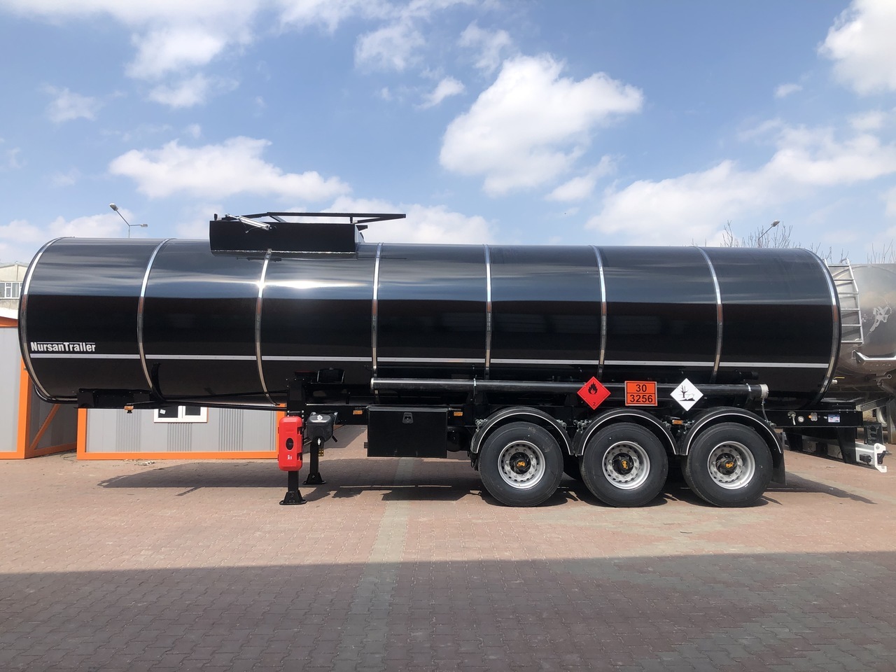 NURSAN ASPHALT INSULATED BITUMEN TANKER - Επικαθήμενο βυτίο: φωτογραφία 1 NURSAN ASPHALT INSULATED BITUMEN TANKER - Επικαθήμενο βυτίο: φωτογραφία 1