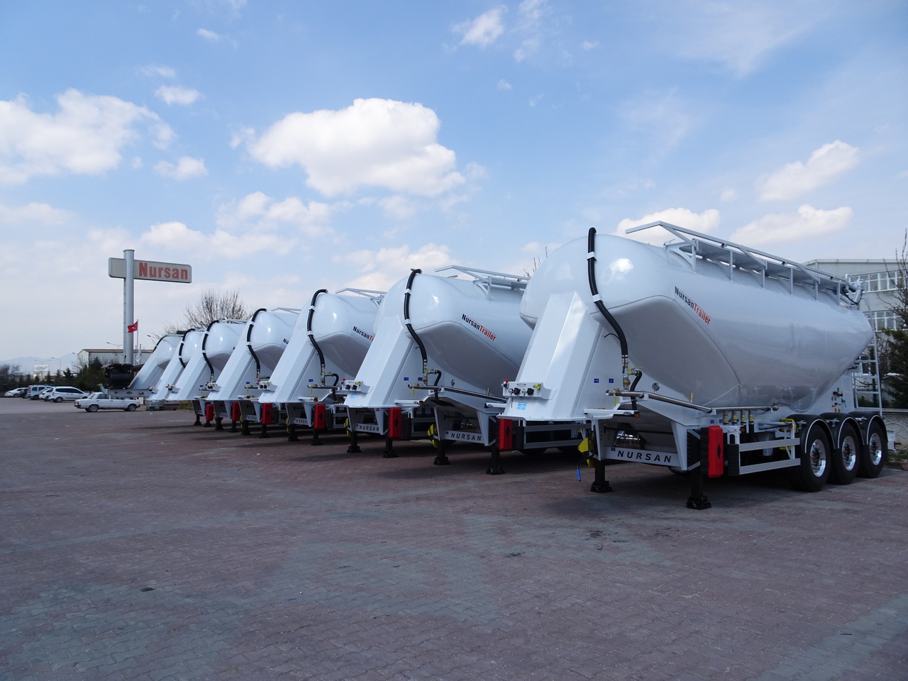 Νέα Σιλοφόρο για τη μεταφορά ενσίρωσης NURSAN Aluminium W Type Silo: φωτογραφία 15