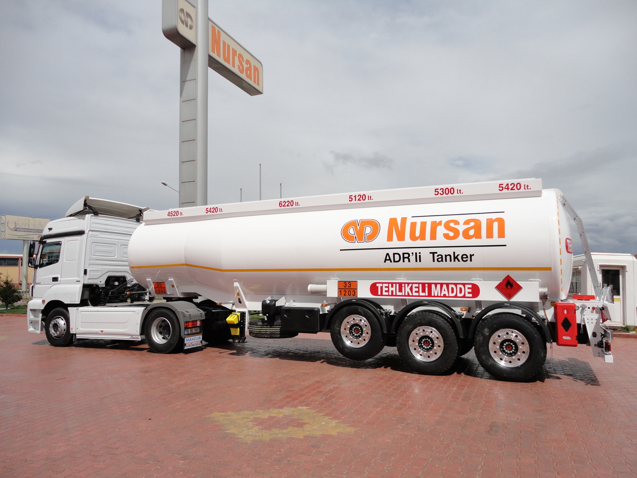 NURSAN Steel Tanker - Επικαθήμενο βυτίο: φωτογραφία 4 NURSAN Steel Tanker - Επικαθήμενο βυτίο: φωτογραφία 4