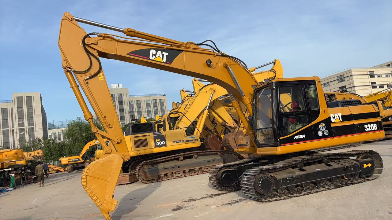 CAT 320BL 320CL 320D2L - Ερπυστριοφόρος εκσκαφέας: φωτογραφία 1 CAT 320BL 320CL 320D2L - Ερπυστριοφόρος εκσκαφέας: φωτογραφία 1